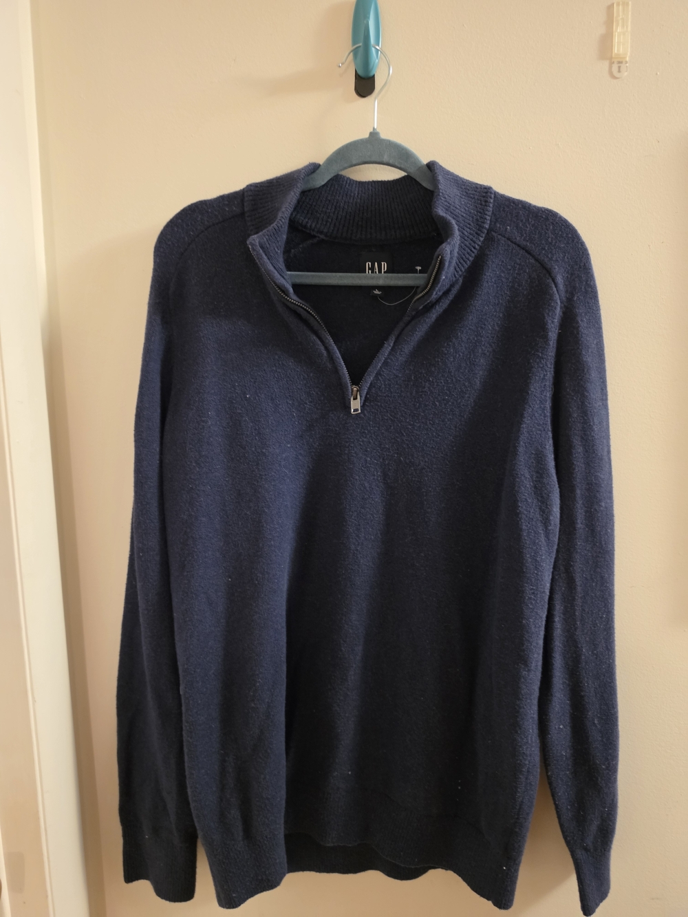 GAP Men's Navy Half-Zip Sweater Size L